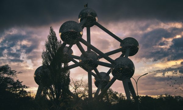 picture of the atomium in  brussels